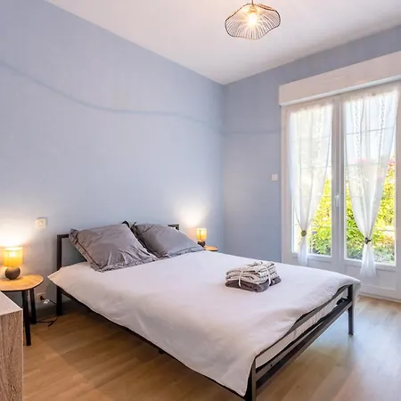 Holiday home Pradic 15 Personnes , Cheminee , Jardin , A Pied